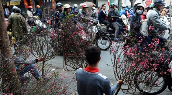 CNN chọn chợ hoa Quảng Bá là 1 trong 15 nơi tuyệt nhất để đón Tết