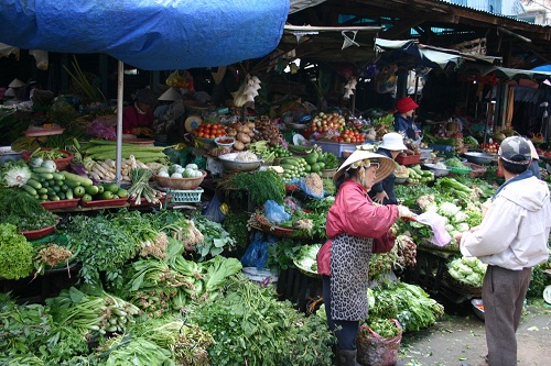 Hà Nội: Giá thực phẩm tăng chóng mặt trong những ngày Tết