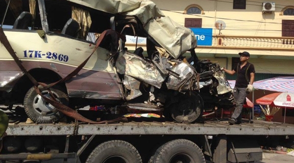Tai nạn xe khách đi lễ chùa tại Quảng Ninh: Phó Thủ tướng yêu cầu làm rõ