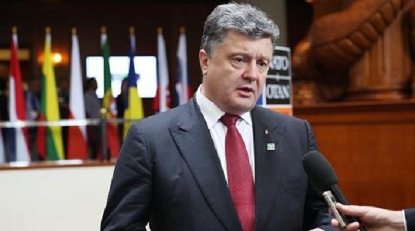Ukraine biến Donbass thành chảo lửa: Toan tính Poroshenko?