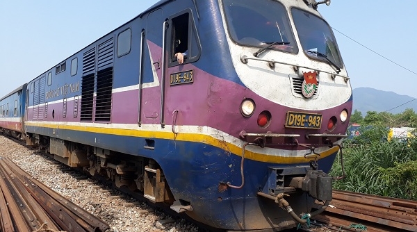 Vụ tai nạn đường sắt nghiêm trọng tại Huế: Tuyến đường sắt Bắc- Nam đã thông tuyến