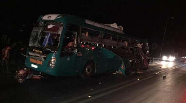 Quế Võ (Bắc Ninh): Xe khách phát nổ kinh hoàng 2 người tử vong