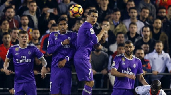 La Liga: Real Madrid gục ngã trước Valencia tại thánh địa Mestalla