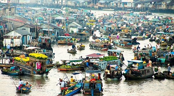 Du khách nước ngoài đến Việt Nam liên tiếp cán mốc 1 triệu lượt/tháng