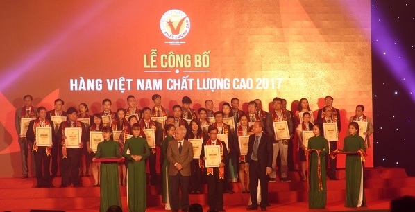 Mắm 584 Nha Trang: 17 năm liền đạt danh hiệu hàng Việt Nam chất lượng cao