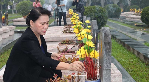 Lễ dâng hương tưởng niệm các liệt sỹ hy sinh trong chiến dịch Điện Biên Phủ