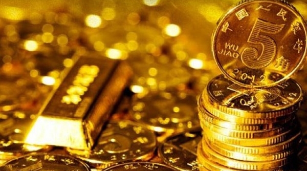 Giá USD đồng loạt tăng khiến giá vàng đi xuống