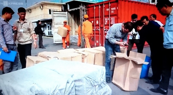 Hải Phòng: Phát hiện 2 container lá Khát “bỏ quên” tại cảng Tân Vũ