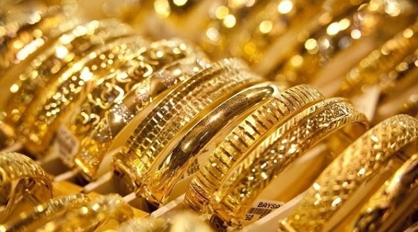 Giá vàng châu Á chạm mốc cao nhất trong vòng 1 tháng qua