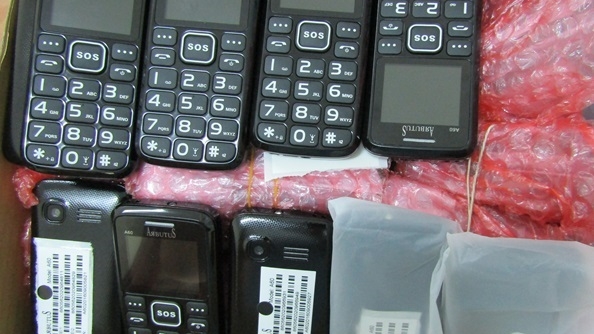 Quảng Ninh: 300 chiếc điện thoại nhập lậu bị thu giữ