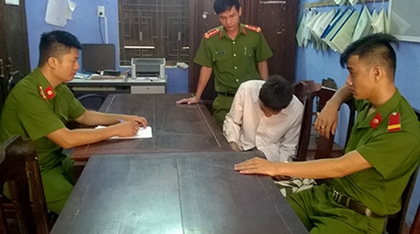 Thừa Thiên-Huế: Trưởng Công an xã bị thương vì bắt kẻ giết em trai