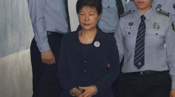 Xét xử cựu Tổng thống Park Geun-hye