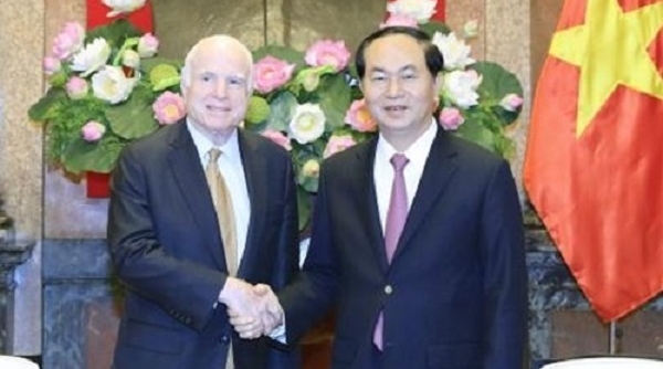 Chủ tịch nước Trần Đại Quang tiếp Thượng nghị sỹ Hoa Kỳ John McCain