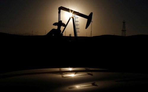 Bất chấp căng thẳng vùng Vịnh, giá dầu lại giảm