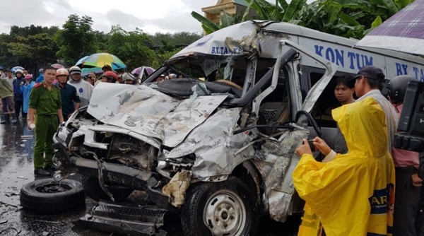 Khởi tố vụ tai nạn giao thông khiến 17 người thương vong tại Kon Tum