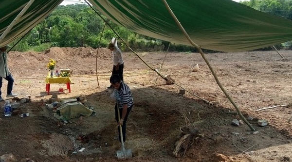 Thừa Thiên Huế: Đã tìm thấy mộ vợ vua Tự Đức trong khu vực san lấp bãi đỗ xe