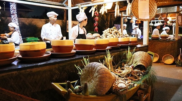 Khám phá không gian ẩm thực đa màu sắc tại FLC Sầm Sơn