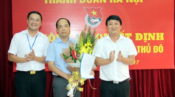 Ông Nguyễn Mạnh Hưng nhận Quyết định bổ nhiệm Tổng Biên tập Báo Tuổi trẻ Thủ đô