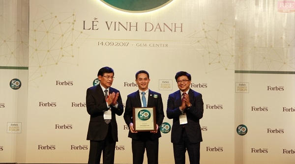 Bảo Việt dẫn đầu lĩnh vực bảo hiểm 5 năm liên tiếp trong Forbes 50