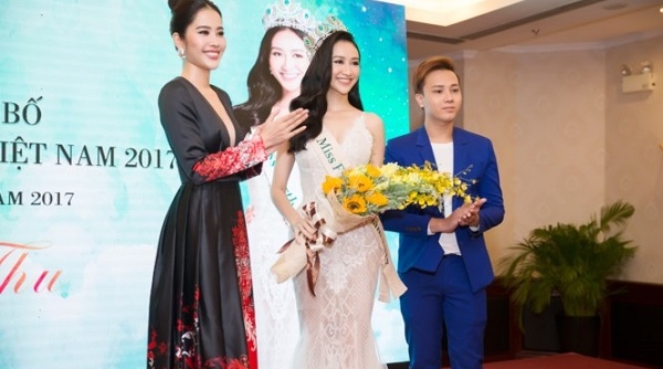 Hà Thu rạng rỡ trong buổi lễ công bố đại diện Việt Nam tại Hoa hậu Trái đất 2017