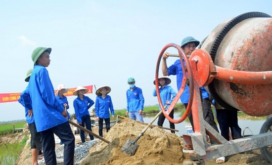 Huyện Tiên Lãng (Hải Phòng): Làm trái quy định về xây dựng đường bê tông nội đồng