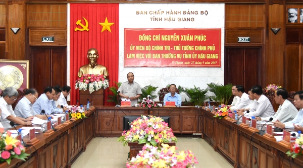 Thủ tướng Nguyễn Xuân Phúc làm việc với tỉnh Hậu Giang