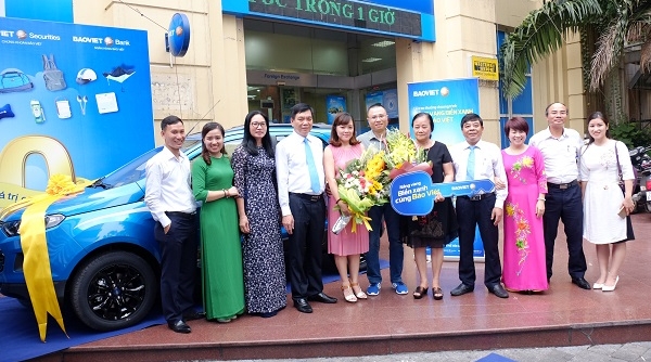 Chương trình “Nắng vàng biển xanh cùng Bảo Việt”: Tri ân khách hàng hơn 10 tỷ đồng