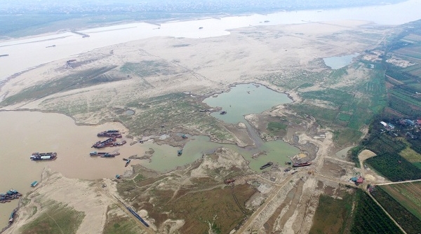 Những doanh nghiệp nào khai thác cát gần dự án kè hơn 84 tỷ đồng bị đổ gập?