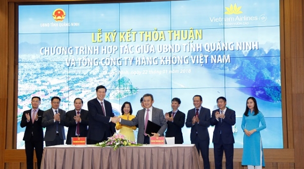 Quảng Ninh: Ký kết thỏa thuận hợp tác với Vietnam Airlines