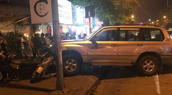 Tông 8 người bị thương, tài xế “xe điên” lỡ trận chung kết U23 Việt Nam