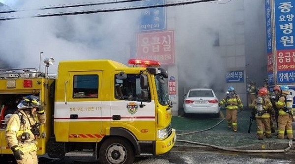 Hơn 100 người thương vong trong vụ hỏa hoạn tại một bệnh viện ở Hàn Quốc