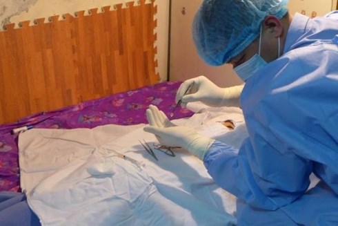 Hai bệnh nhân may mắn nhận được giác mạc từ bé gái 7 tuổi hiến tặng