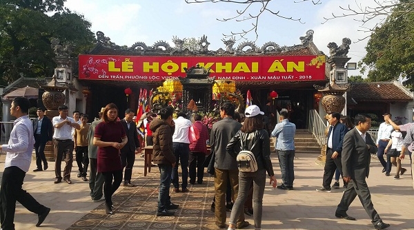 Nam Định: Những “hạt sạn” làm ảnh hưởng đến lễ khai ấn Đền Trần