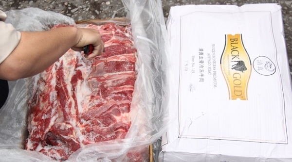 Gắn mác ngoại gần 200 tấn thịt trâu tuồn về Việt Nam