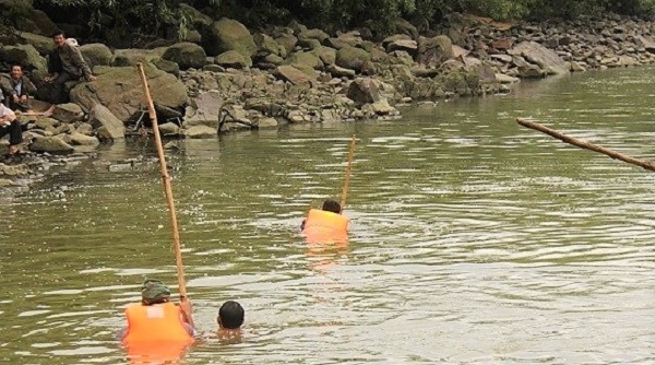 Gia Lai: Tìm thấy thi thể nam sinh thứ 3 đuối nước trên sông Ba
