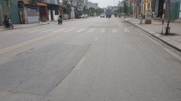 Quảng Ninh: Tuyến đường hàng trăm tỷ mới đi vào sử dụng đã "vá" chằng chịt