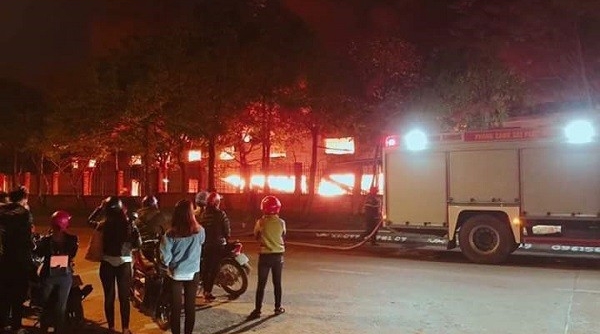 Vĩnh Phúc: Công ty TNHH VINA KOREA xảy ra cháy lớn