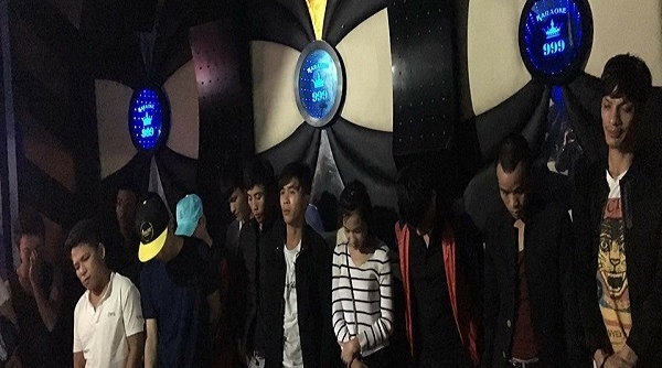 Hà Tĩnh: Bắt giữ nhóm đối tượng “đập đá” trong quán Karaoke