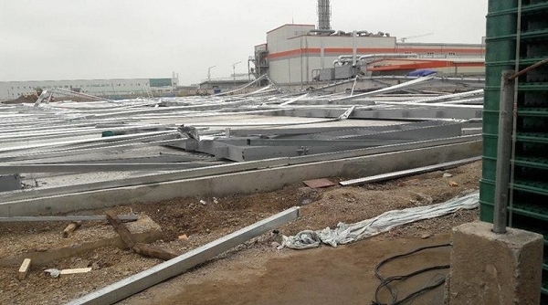 Hải Phòng: Nhiều công nhân thoát nạn khi nhà xưởng rộng hơn 5.000 m2 bị đổ sập