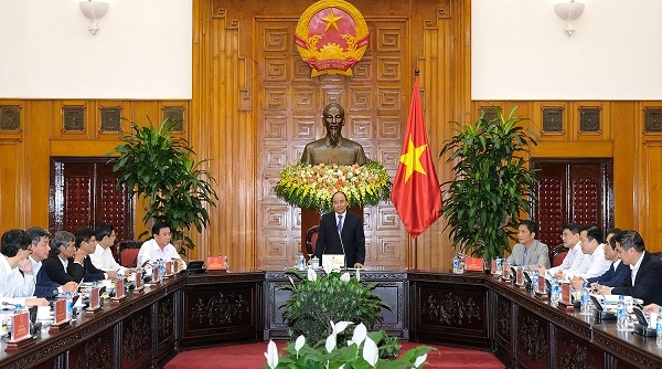Thủ tướng Nguyễn Xuân Phúc: Cần tiếp tục giải phóng sức sản xuất thông qua thể chế chính sách