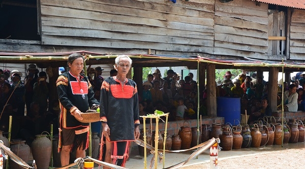 Độc đáo Lễ hội cúng cầu mưa “Yang Pơtao Apui” ở Gia Lai