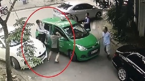 Cộng đồng mạng ‘dậy sóng’ khi tài xế Taxi Mai Linh rút đơn tố cáo