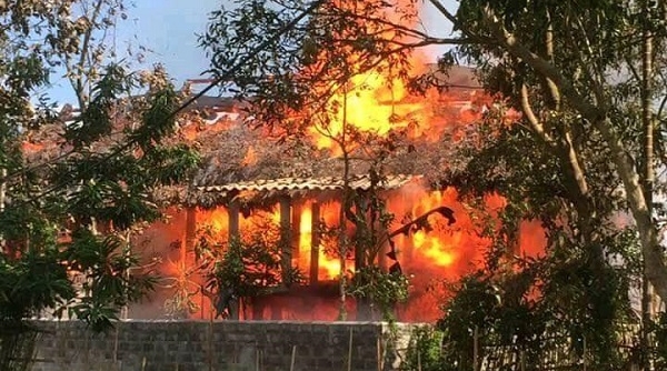 Hà Giang: "Bà hỏa" thiêu rụi nhà sàn 3 gian, thiệt hại gần 500 triệu đồng