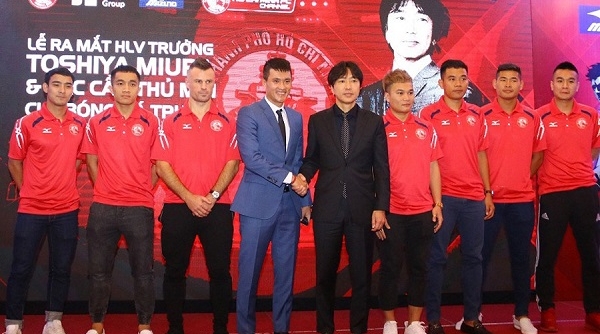 Đội bóng Lê Công Vinh từng giữ ghế quyền Chủ tịch có thể bỏ ngang V-League 2018 và giải thể