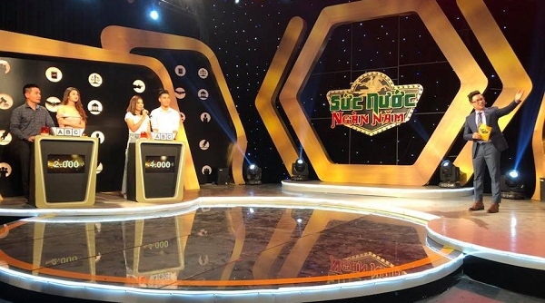 Ca sĩ Huy cường tham gia gameshow truyền hình 'Sức nước ngàn năm'.