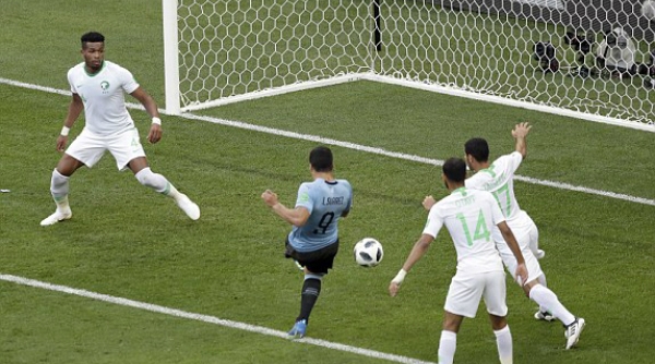 Uruguay 1-0 Ả-rập Xê-út: Đại diện Châu Á đầu tiên chính thức bị loại