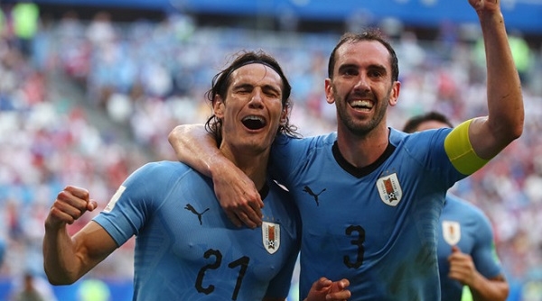 Nga 0 – 3 Uruguay: Cavani ghi bàn Uruguay hủy diệt chủ nhà!