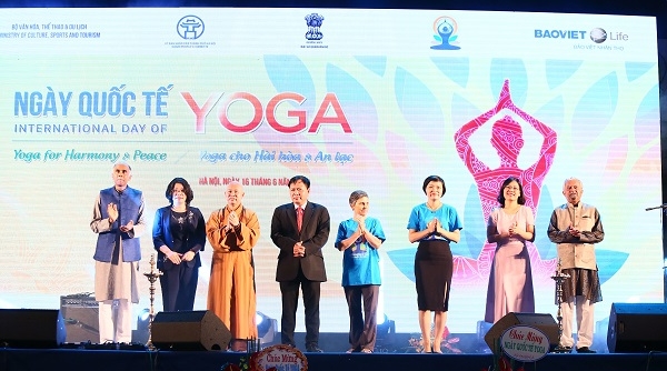 Bảo Việt Nhân thọ đồng hành tổ chức Ngày Quốc tế Yoga tại Việt Nam