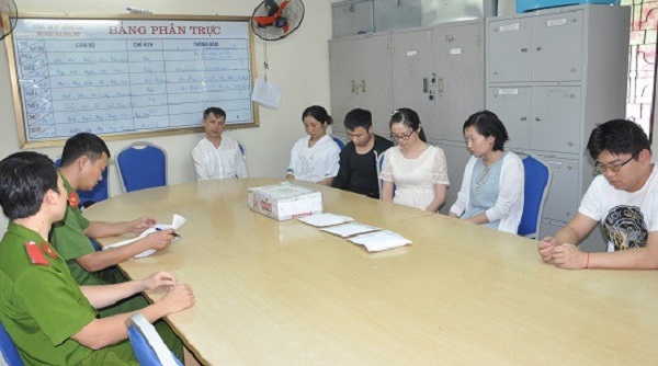 Quảng Ninh: Trao trả 6 đối tượng người Trung Quốc phạm tội lừa đảo qua mạng