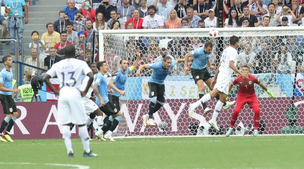 Pháp 2-0 Uruguay: Pháp vào bán kết Worl Cup